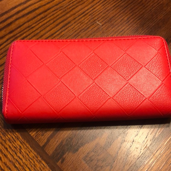 Red wallet - Picture 3 of 3
